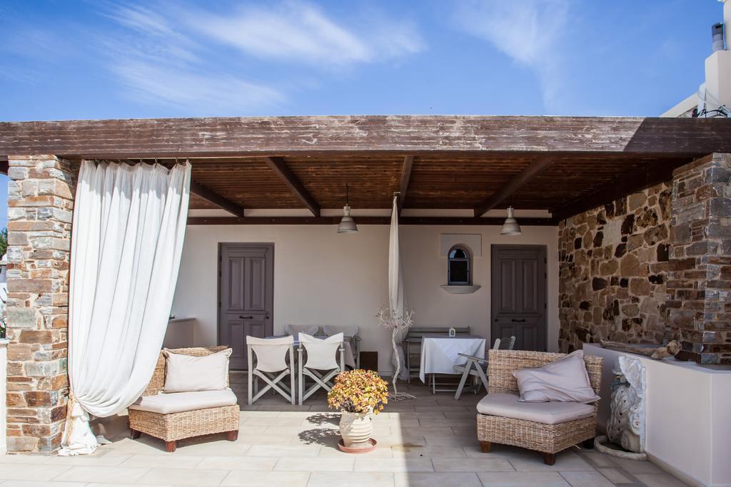 Athina Studios And Suites Plaka Exterior photo