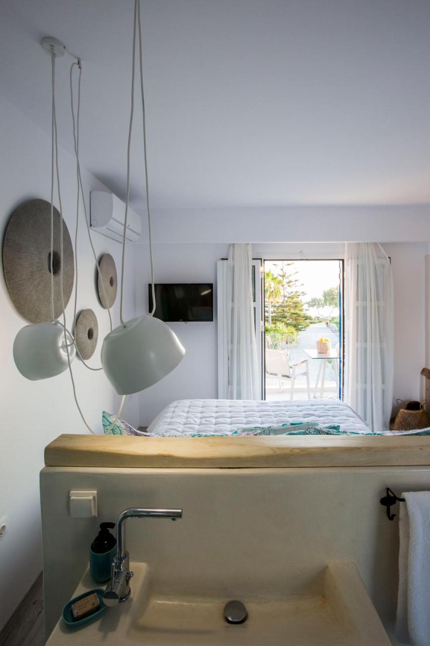 Athina Studios And Suites Plaka Exterior photo